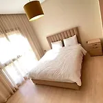 Prestigia Luxury Apartment With Pool